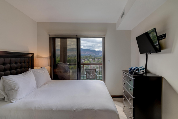 Two-Bedroom-Mountain-View-Penthouse-5 Image